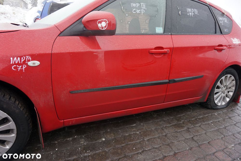 DRZWI PRZEDNIE LEWE IMPREZA III GH 5D HB C7P  CZERWONY SUBARU 2007-2011 - 4