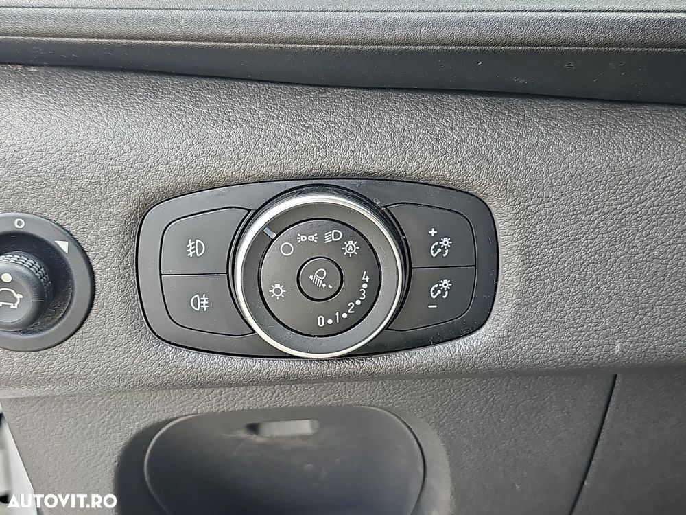 Ford TRANSIT - 13
