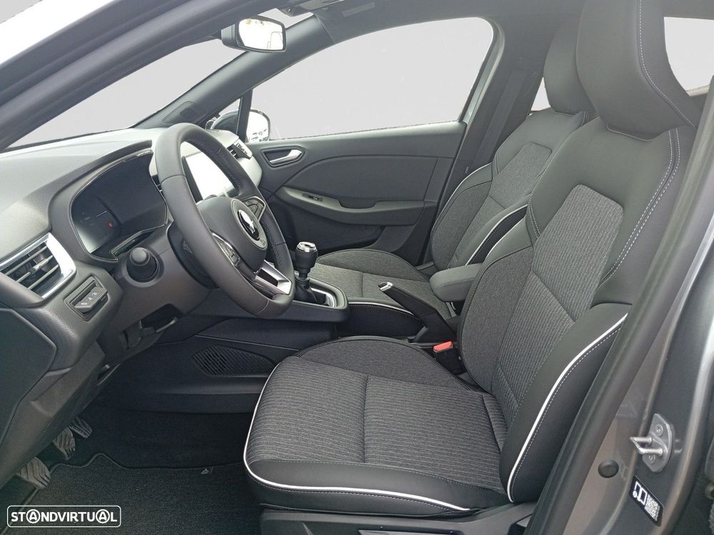 Mitsubishi Colt - 10