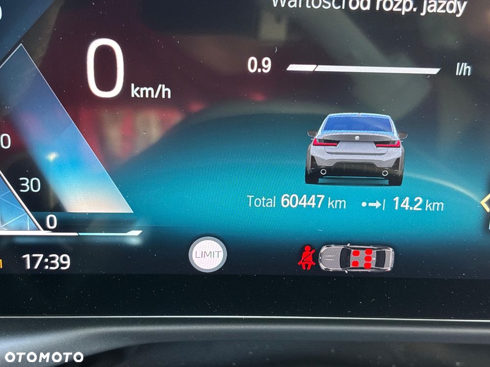 BMW Seria 3 320i xDrive M Sport - 18