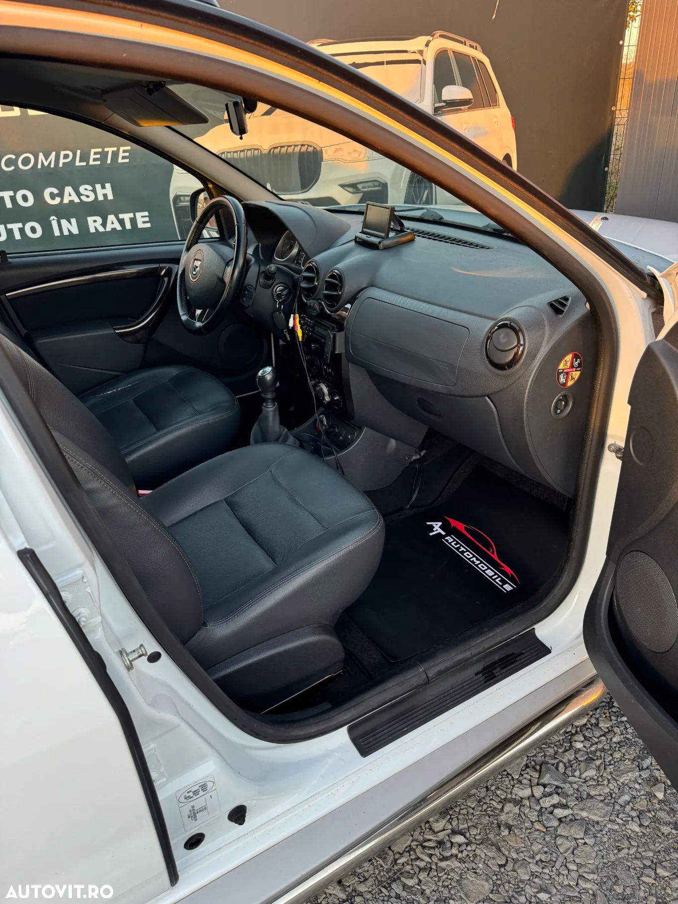 Dacia Duster 1.5 dCi 4x4 Prestige - 8