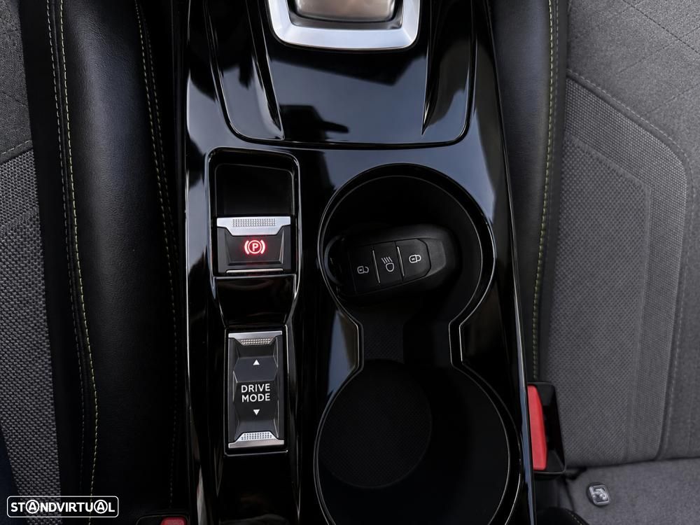 Peugeot e-2008 50 kWh GT Pack - 38