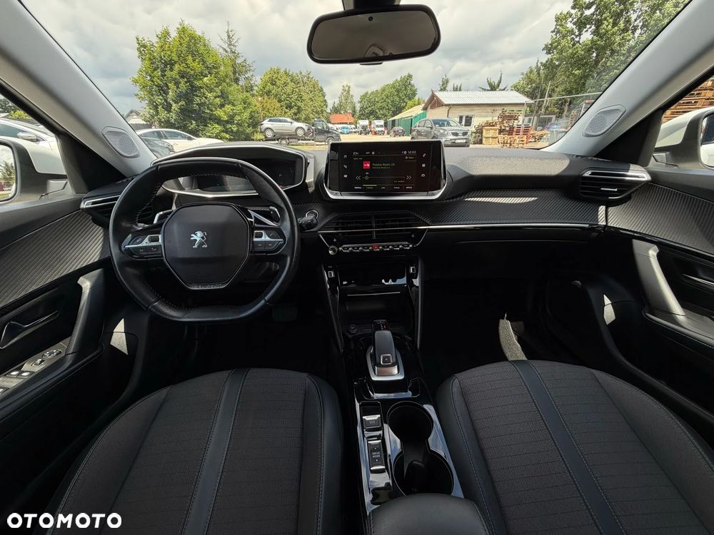 Peugeot 2008 1.5 BlueHDi Allure S&S EAT8 - 25