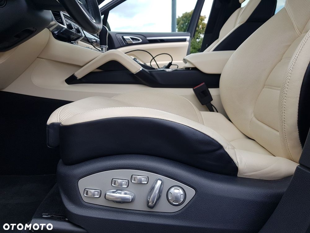 Porsche Cayenne S Diesel - 26