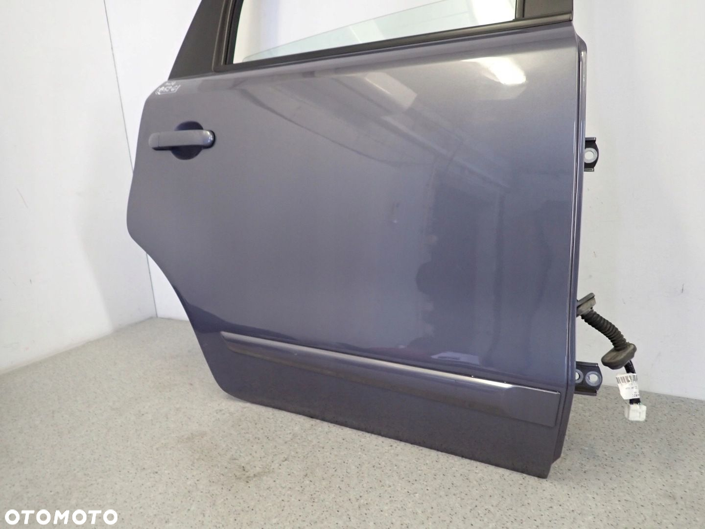 NISSAN NOTE E11 06-12 DRZWI TYLNE PRAWE B52 - 3