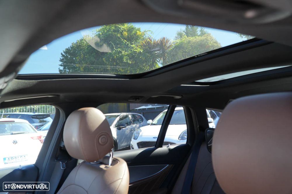 Mercedes-Benz E 53 AMG 4Matic+ - 25