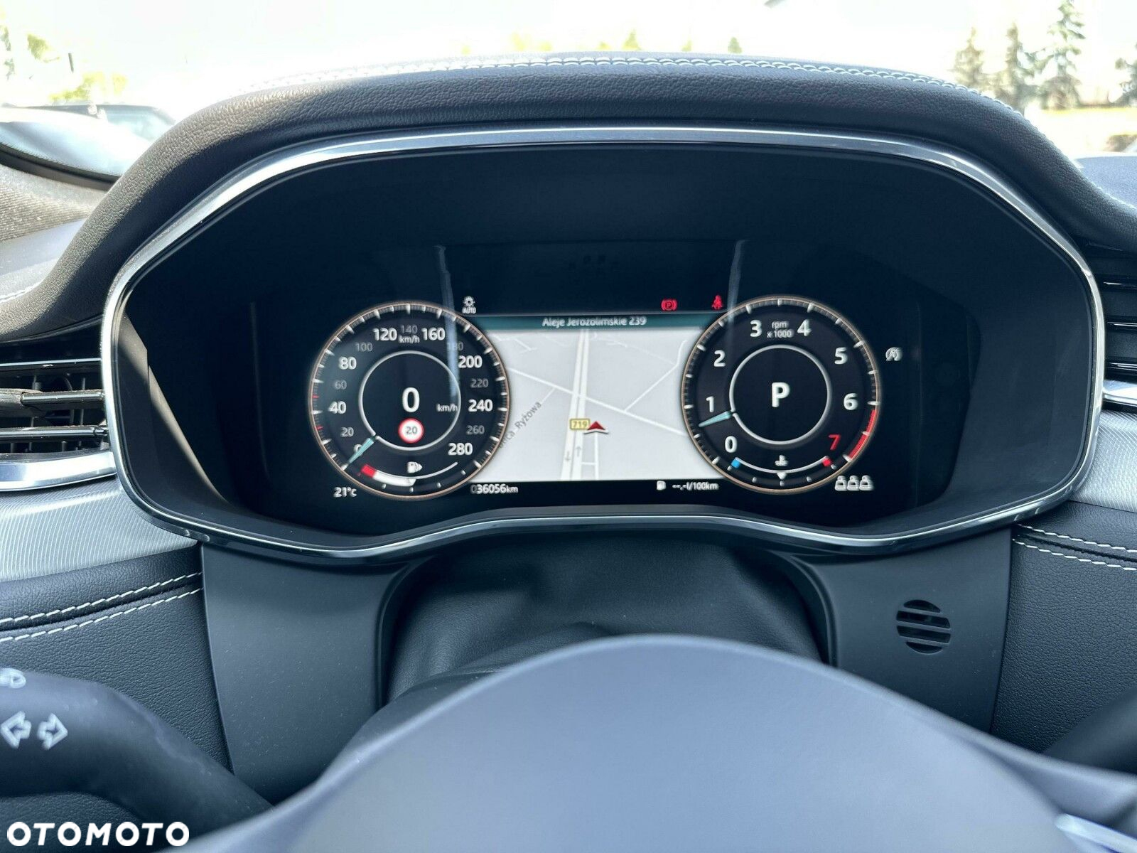 Jaguar F-Pace - 16
