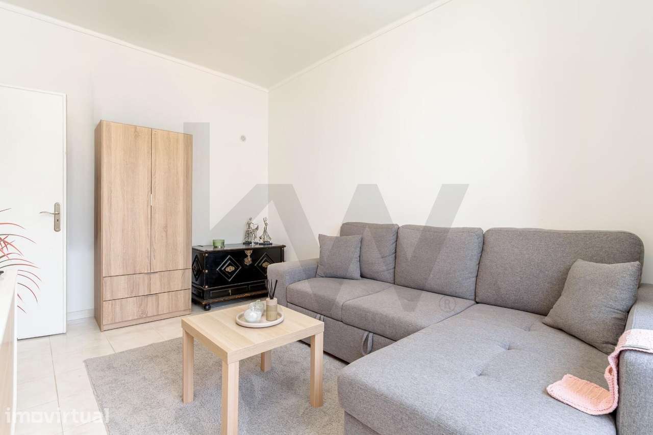 Apartamento T2 com Varanda e Vista Rio, Lavradio, Barreiro - Grande imagem: 4/24