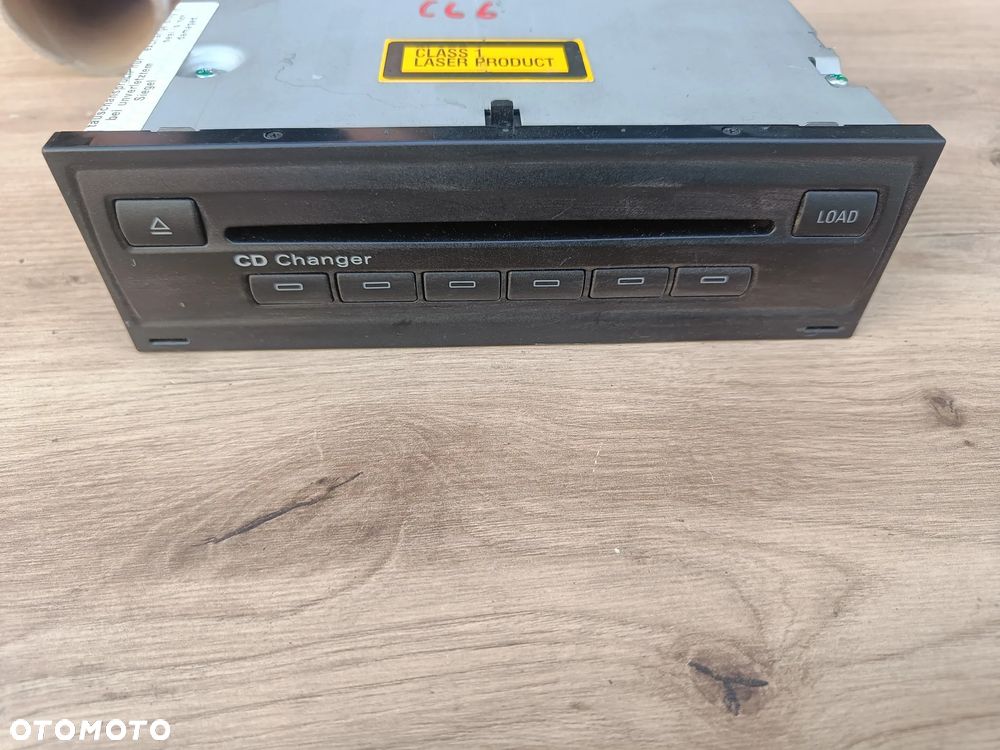 AUDI A4 B7 A6 C6 A8 D3 ZMIENIARKA PŁYT CD 4E0035111A - 1