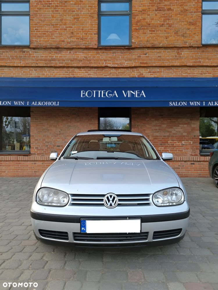 Volkswagen Golf - 2