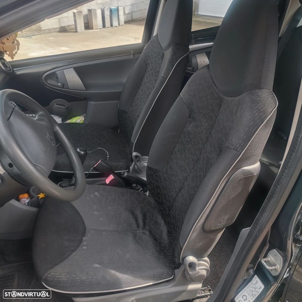 Peugeot 107 1.0 Urban - 7