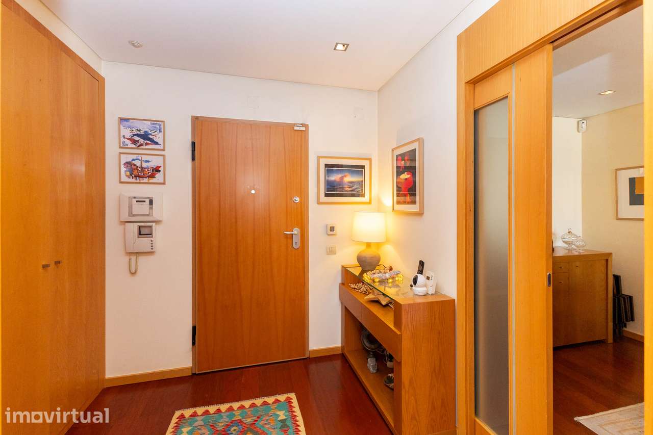 Apartamento T3 com varanda e garagem em Canidelo - Grande imagem: 4/36