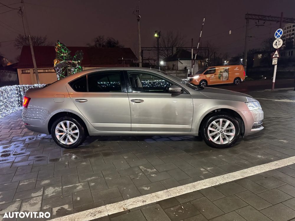 Skoda Octavia 1.5 TSI DSG MHEV Style - 5