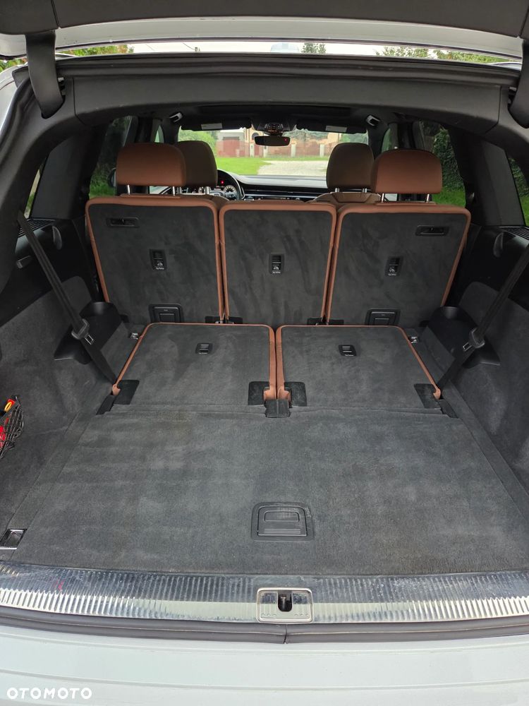 Audi Q7 - 12