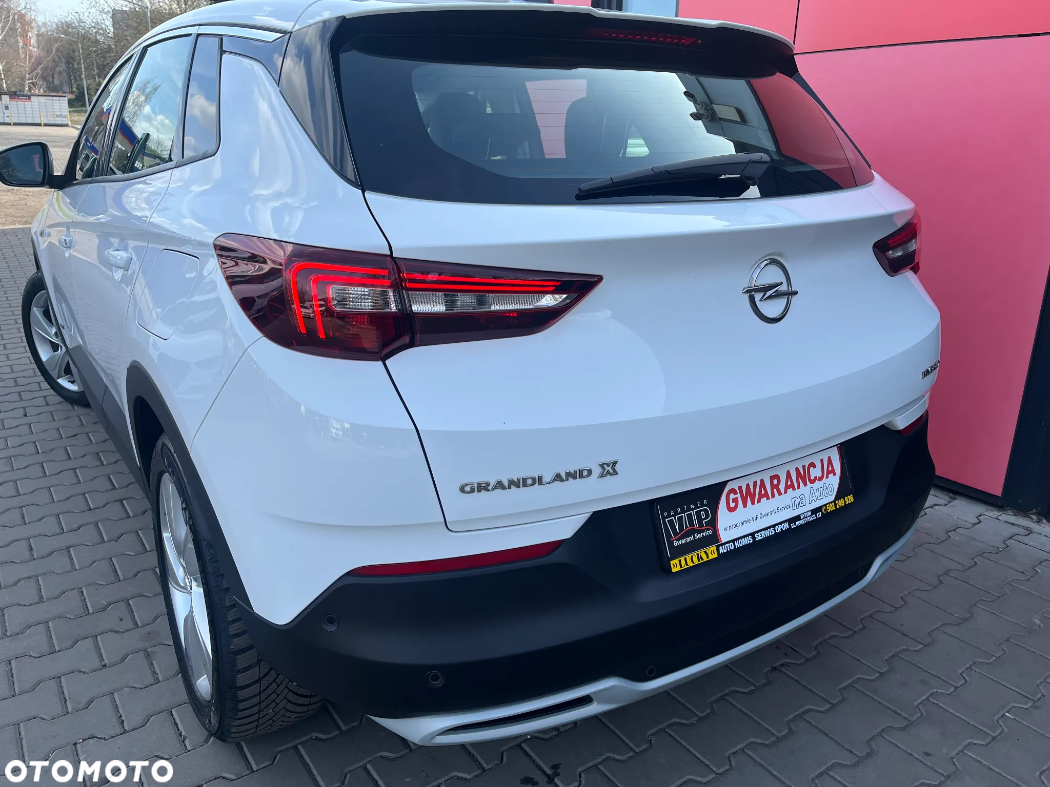 Opel Grandland X Plug-in-Hybrid 1.6 DI Start/Stop Business Edition - 10