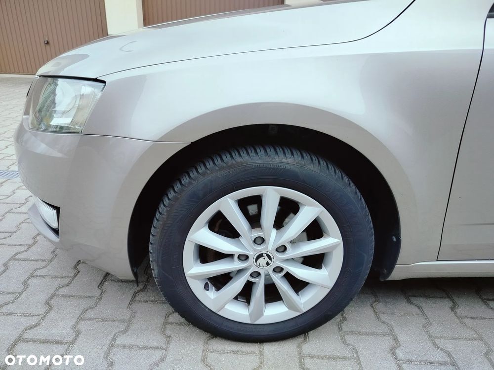 Skoda Octavia 1.6 TDI DPF DSG Active - 5