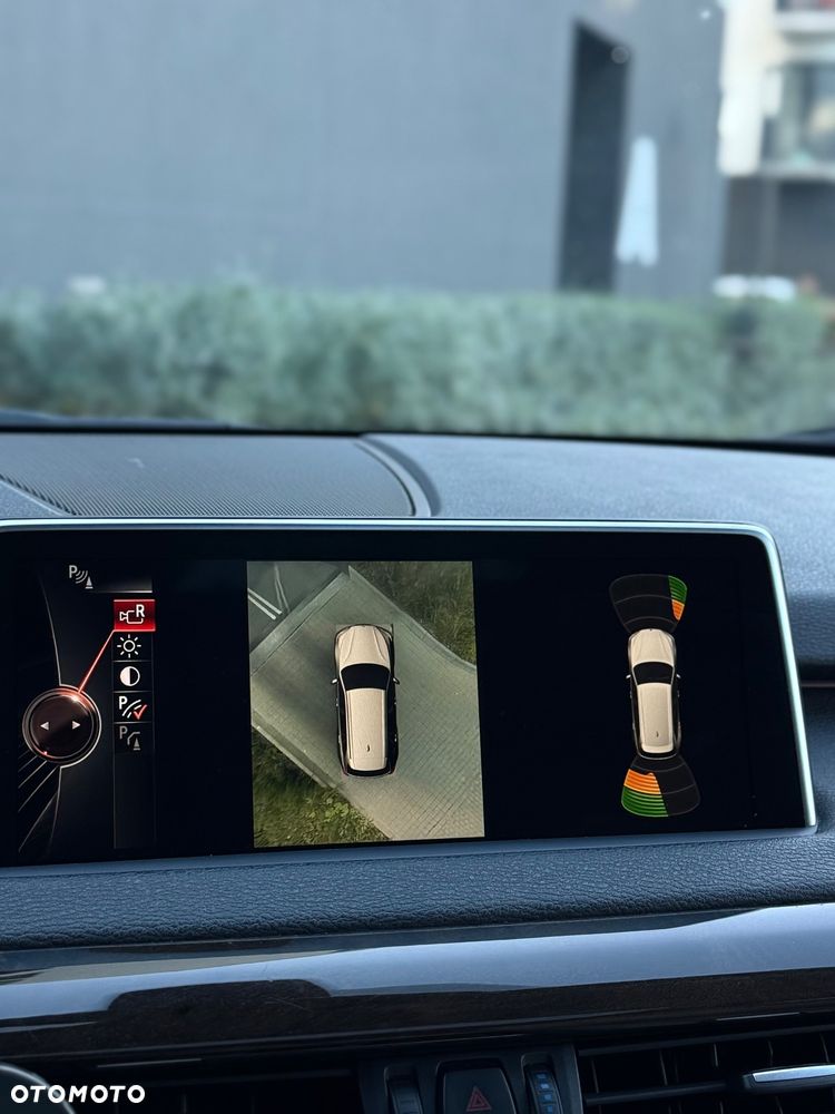 BMW X5 xDrive35i - 14