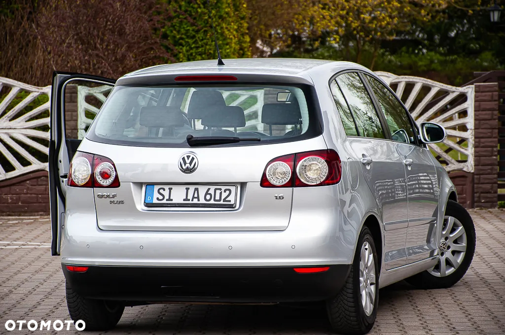 Volkswagen Golf Plus 1.6 Edition - 16