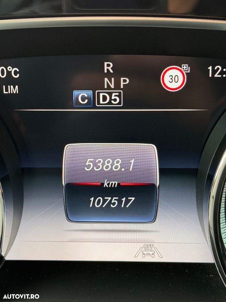 Mercedes-Benz E 220 d 4Matic All-Terrain 9G-TRONIC Exclusive - 16
