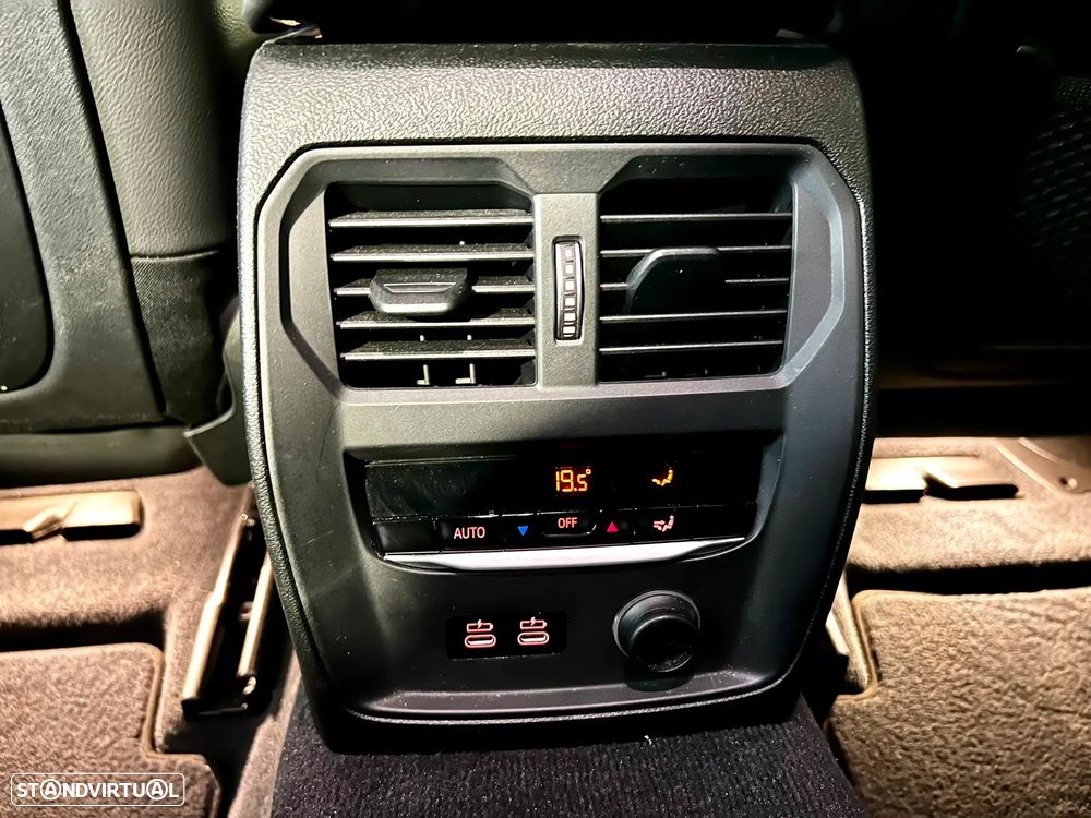 BMW 330 e Aut. M Sport - 32