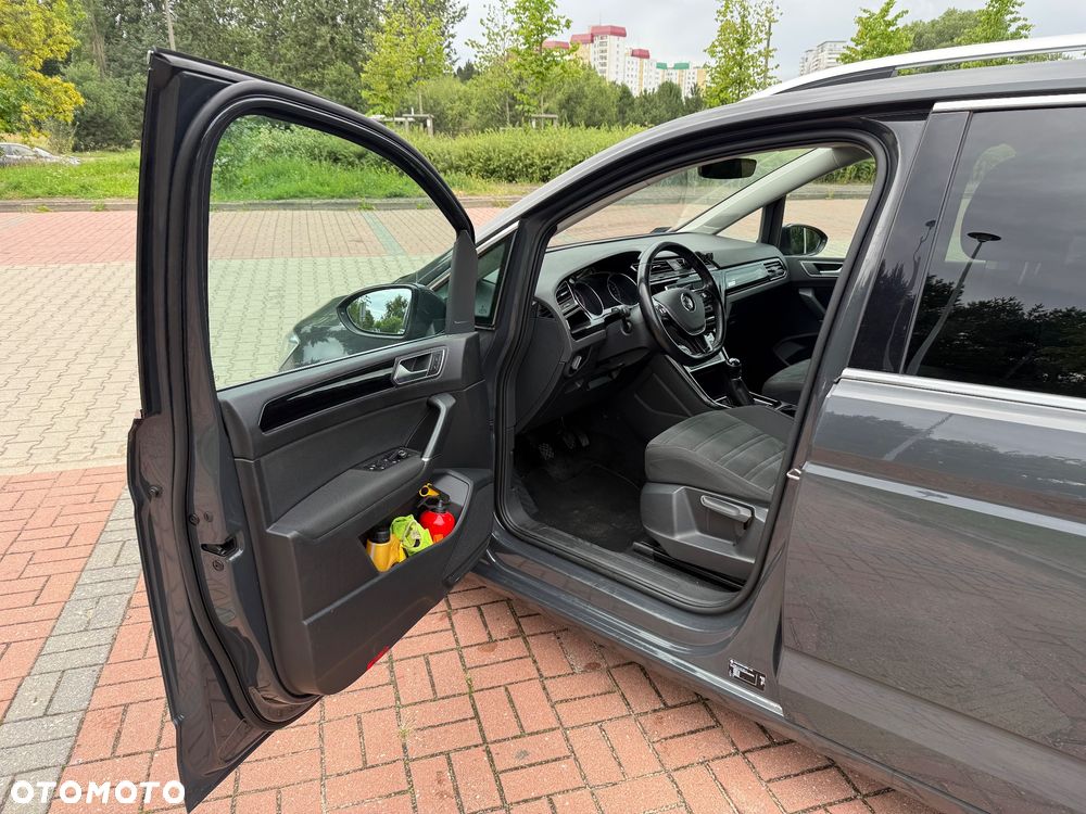 Volkswagen Touran 1.4 TSI BMT Highline - 22