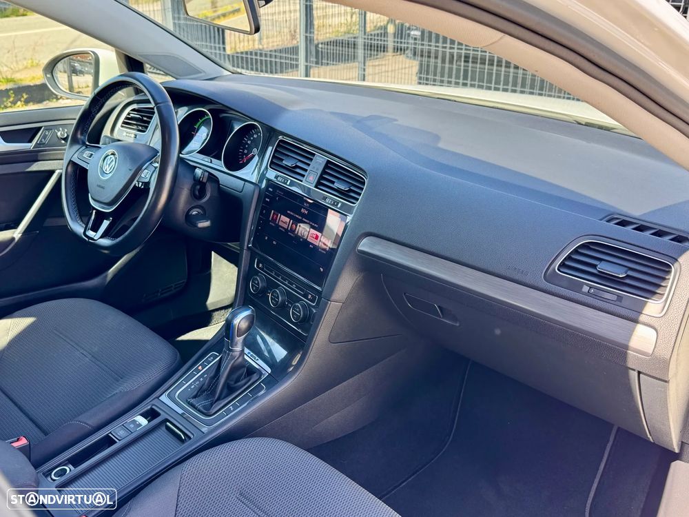 VW e-Golf Standard - 10