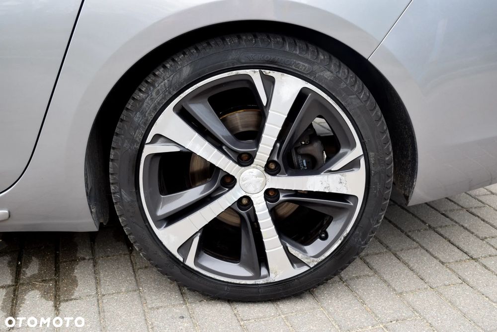 Peugeot 308 1.6 e-THP GT S&S - 26