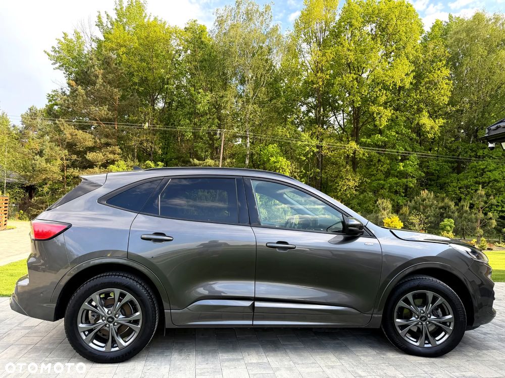 Ford Kuga 2.5 Duratec PHEV ST-LINE X - 13