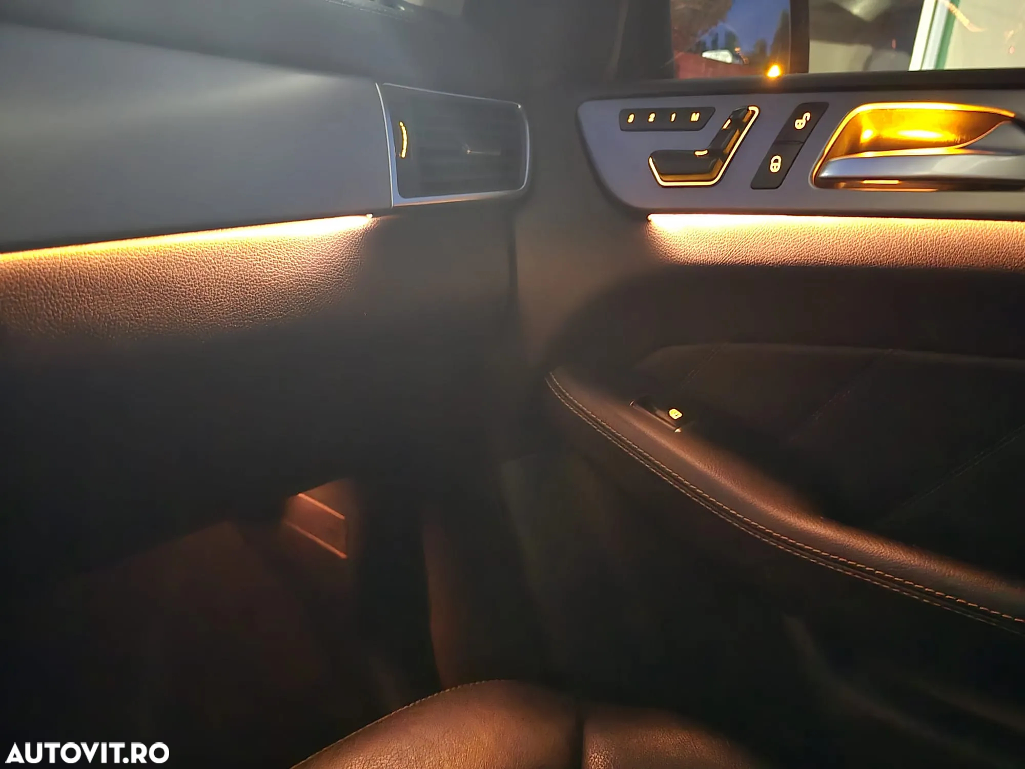 Mercedes-Benz GL 350 4MATIC BlueTec Aut. - 35