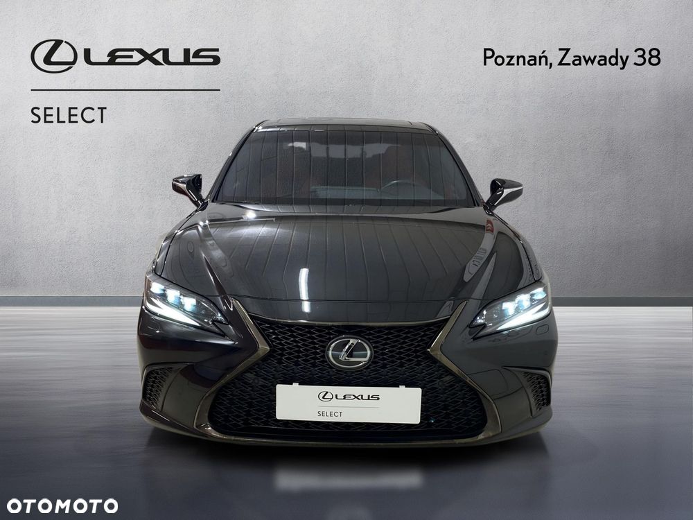 Lexus ES 300h F Sport Edition - 8
