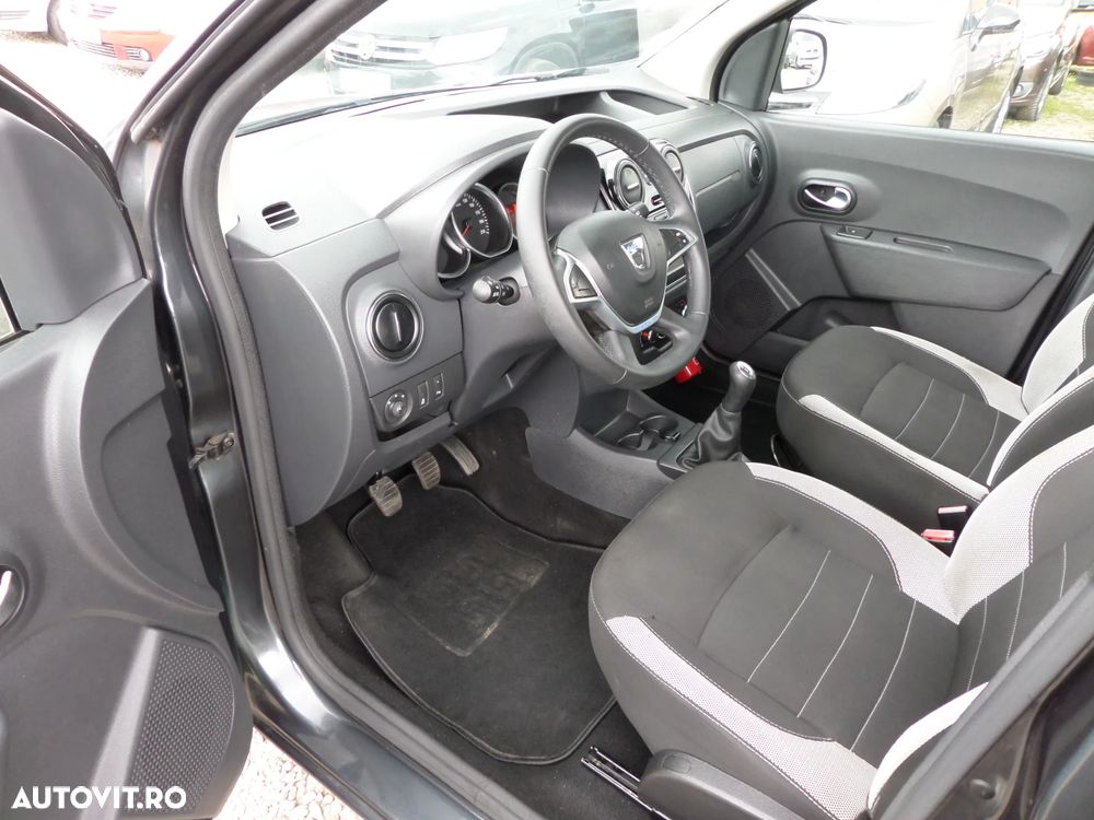 Dacia Dokker dCi 90 Stepway Celebration - 11
