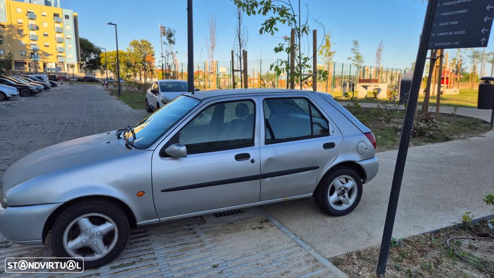 Ford Fiesta 1.25 Techno - 4