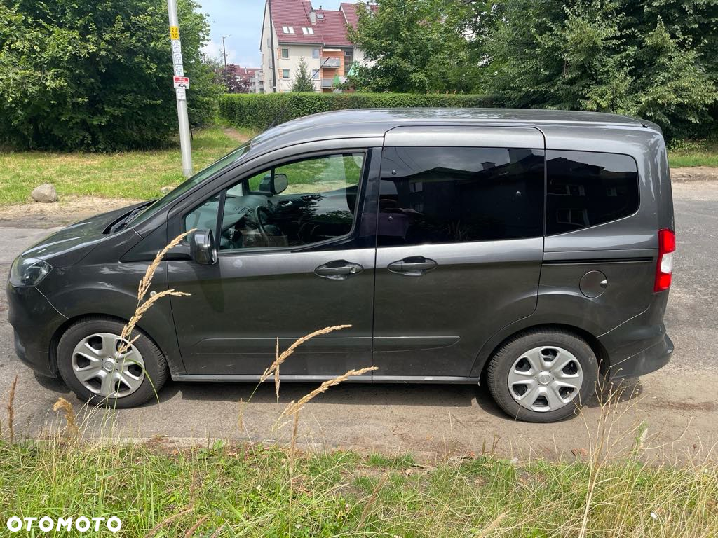 Ford Tourneo Courier 1.5 TDCi Trend - 5