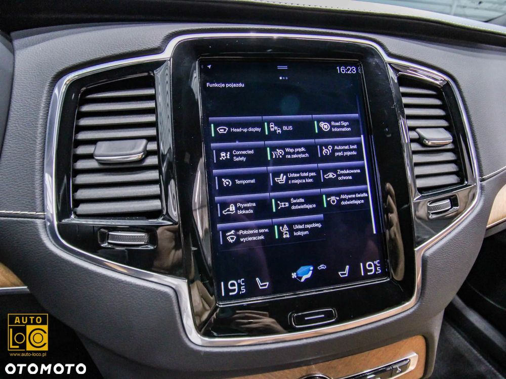 Volvo XC 90 B5 D AWD Inscription - 28