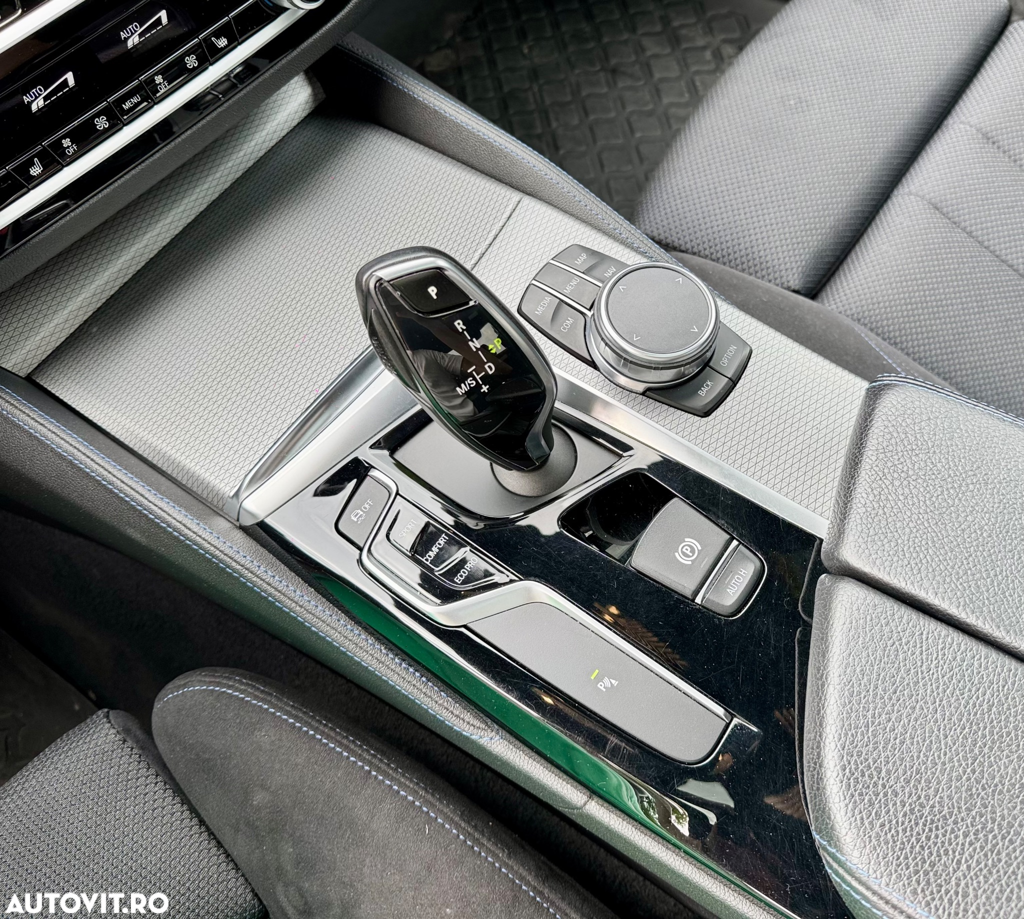 BMW Seria 5 520d xDrive AT - 15