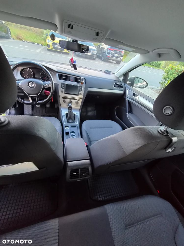 Volkswagen Golf - 14