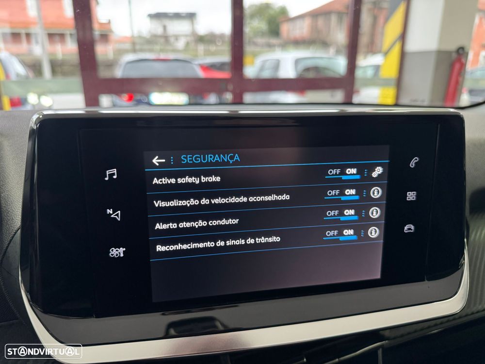 Peugeot 208 PureTech 100 Style - 21