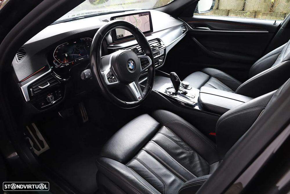 BMW 520 d Pack Desportivo M Auto - 47