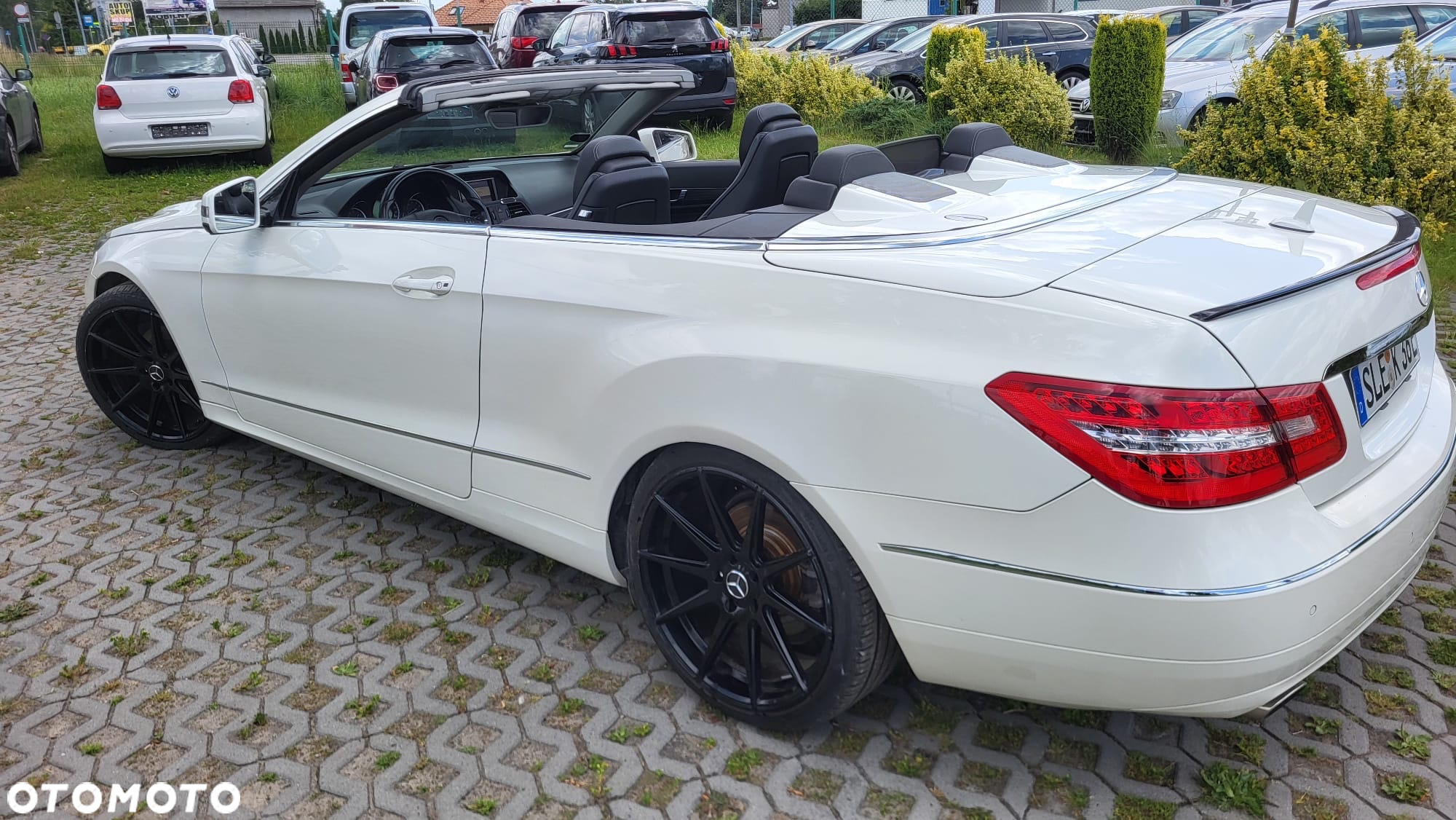 Mercedes-Benz Klasa E 250 CGI Cabrio BlueEFFICIENCY Automatik Avantgarde - 4