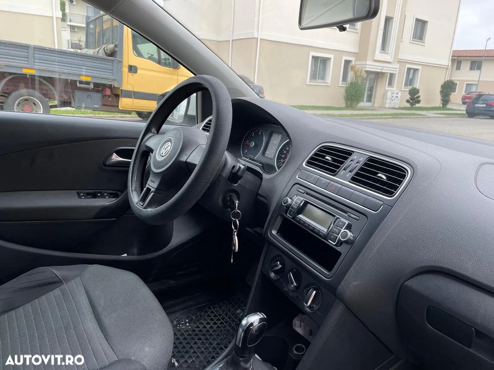 Volkswagen Polo 1.6 TDI DPF DSG Comfortline - 8