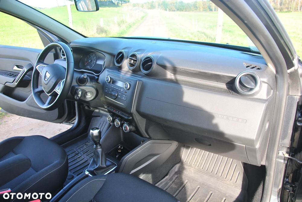 Dacia Duster TCe 100 2WD Essential - 36