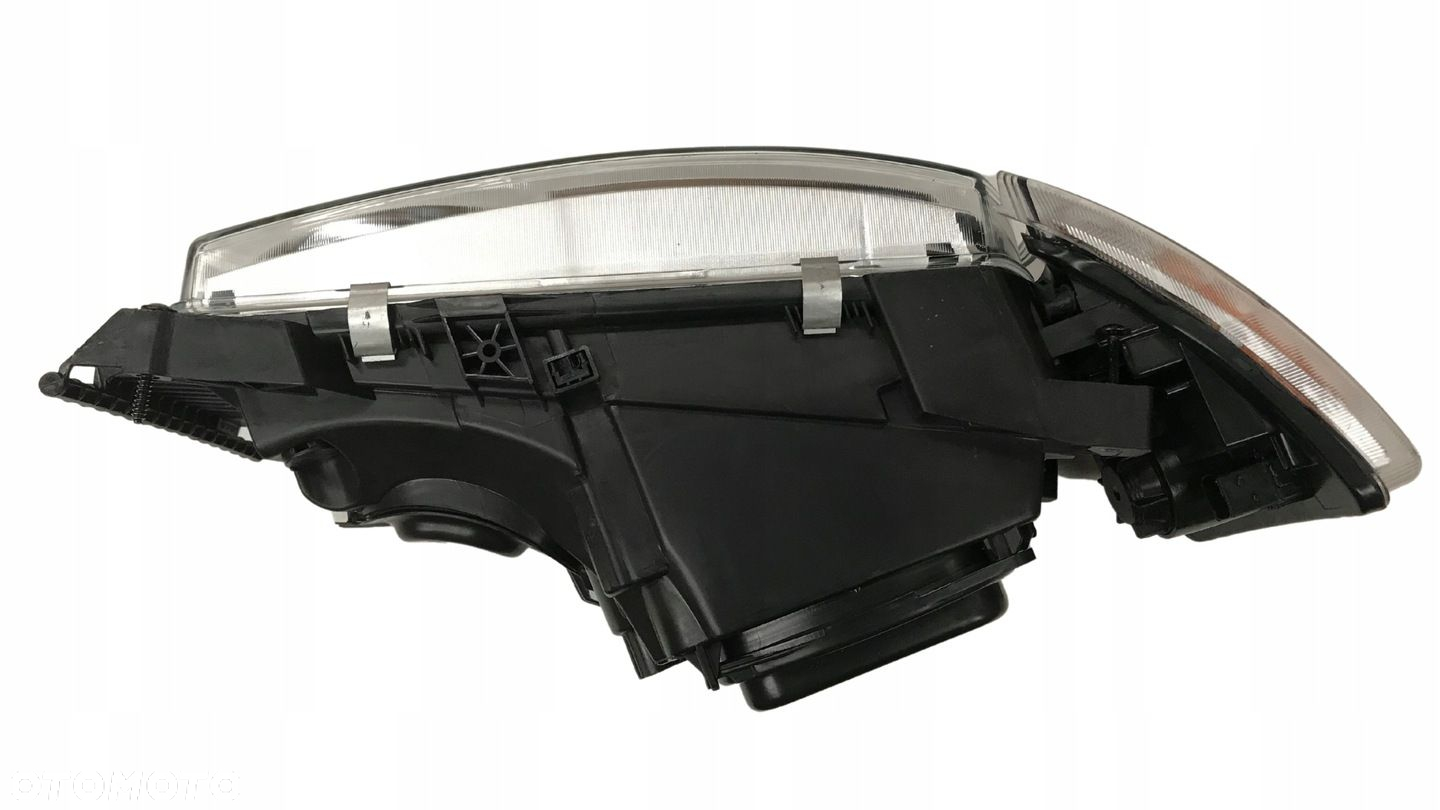 REFLEKTOR SCANIA R H7 LED LEWY Z KIER.  WTYCZKA - 4