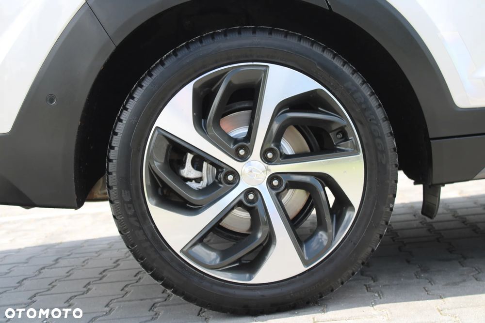 Hyundai Tucson blue 1.7 CRDi 2WD DCT Premium - 15