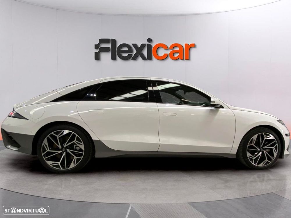 Hyundai Ioniq - 4