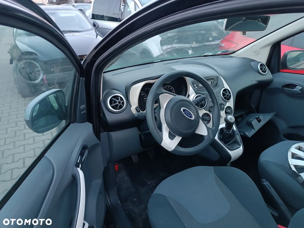 Ford ka  2 z silnikiem benzynowym 1.2 i skrzynia manualna 5 biegowa - 3