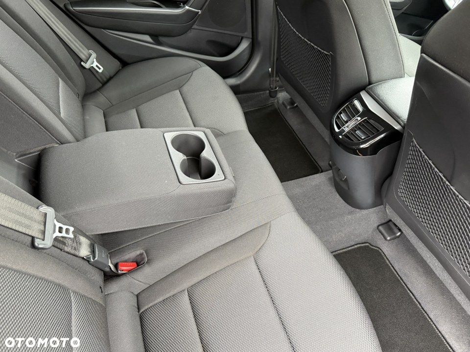 Hyundai i40 2.0 Premium - 35