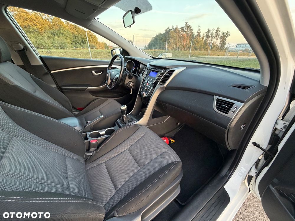 Hyundai i30 1.6 CRDi Classic - 9