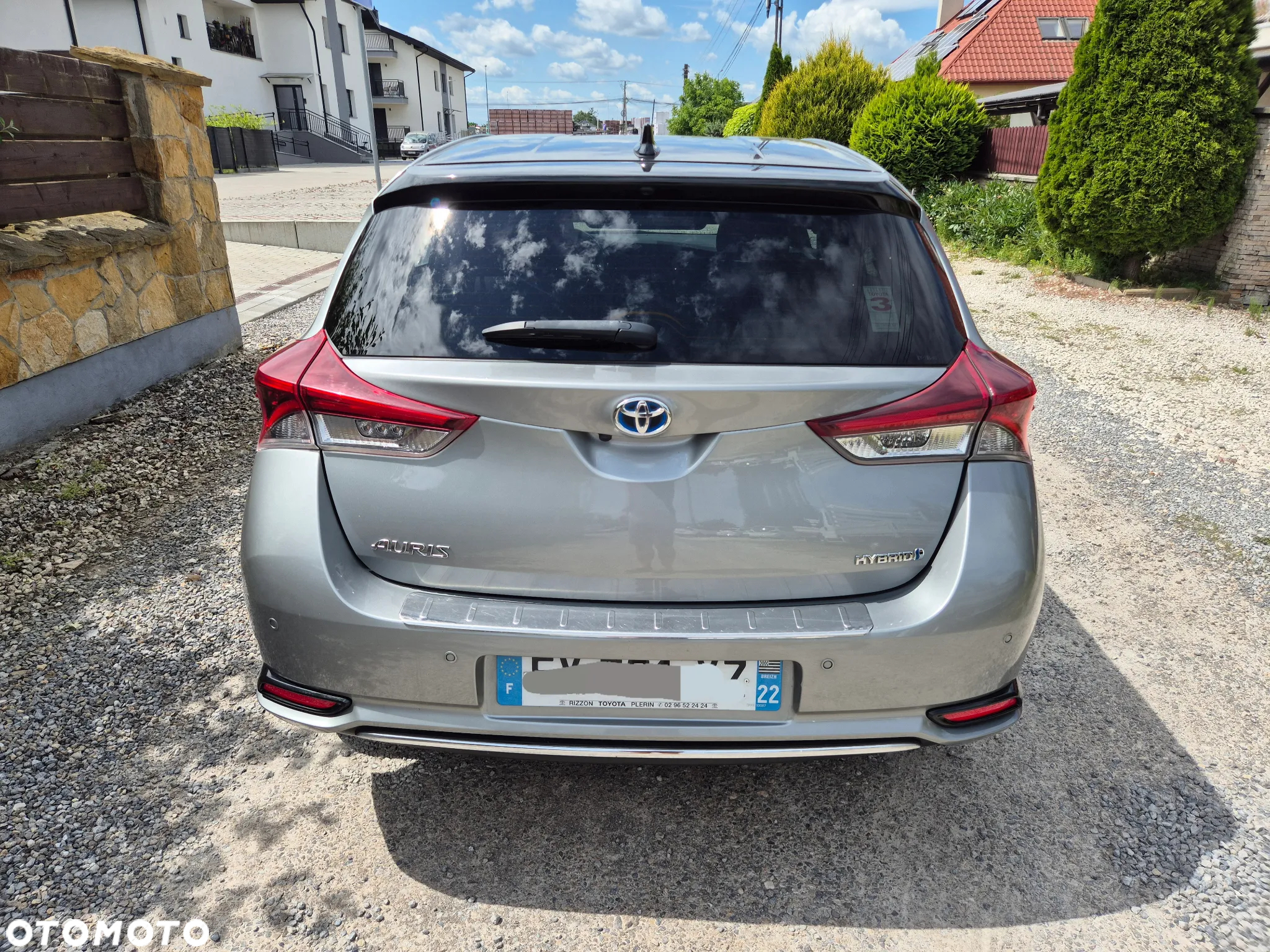 Toyota Auris 1.8 VVT-i Hybrid Automatik Design Edition - 4
