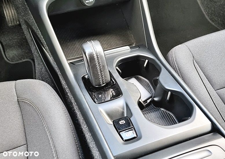 Volvo XC 40 D3 Momentum Pro - 30