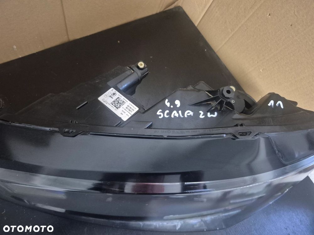 Lampa Skoda Scala Zwykła Led Po 2019r. Przód Lewa - 2